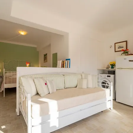 Aloni Stone With Private Parking Ferienhaus