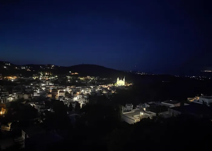 Aloni Stone With Private Parking בית נופש